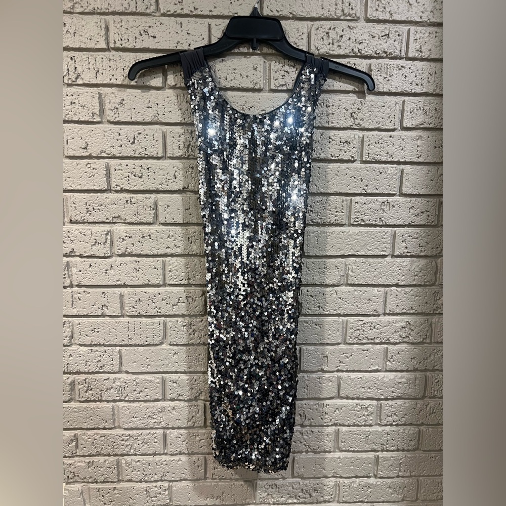 Frederick’s of Hollywood Silver Sequin Sleeveless Dress size small